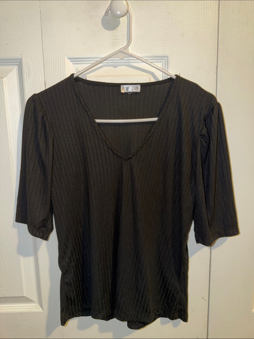 J for Justify Black Ribbed V-Neck Short Sleeve Top